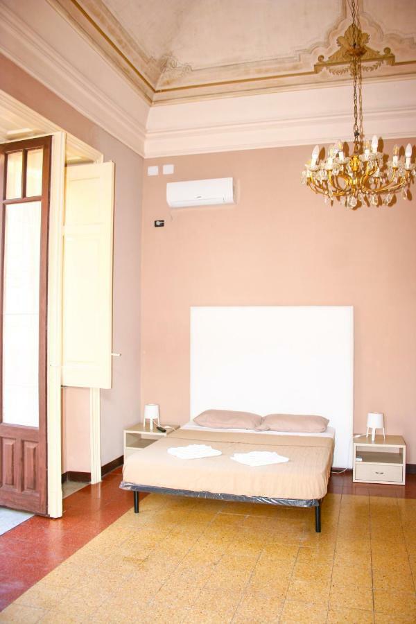 Bed and Breakfast La Casa Di Isabella à Catane Extérieur photo
